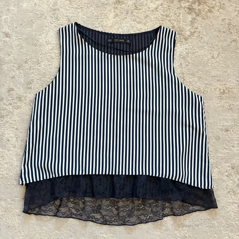Zara Navy & White Striped Sleeveless Top With Lace Hem Size Medium - Picture 2 of 5